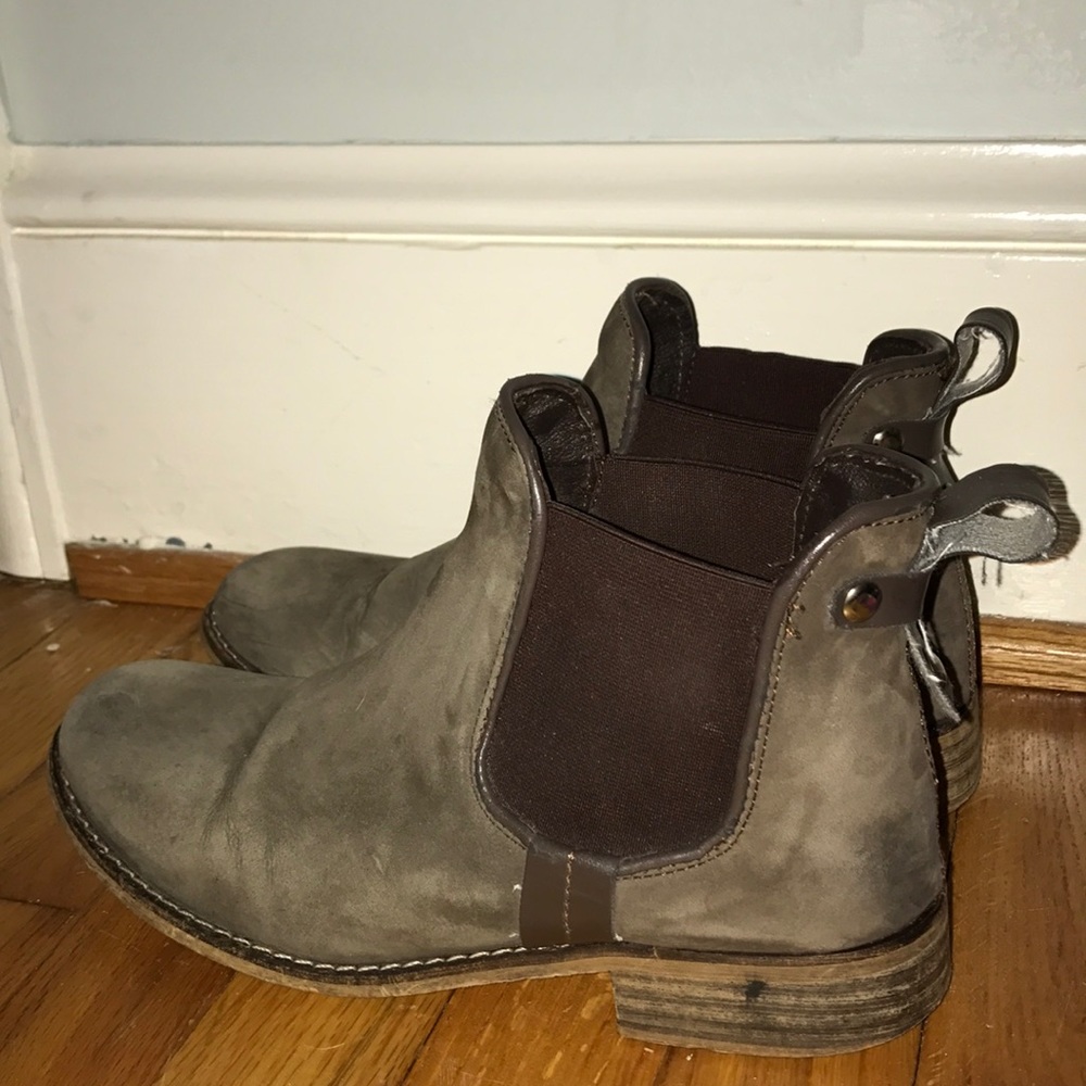 Steve Madden Chelsea boots brown suede sz 8